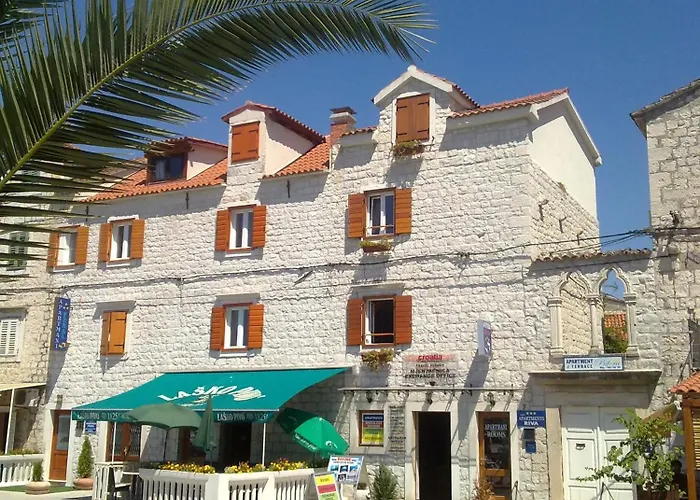 Διαμέρισμα Feral Τρογκίρ